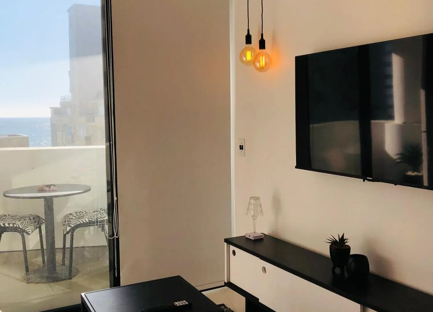 Stay Blissful At The Flamingo Cape Town Apartment